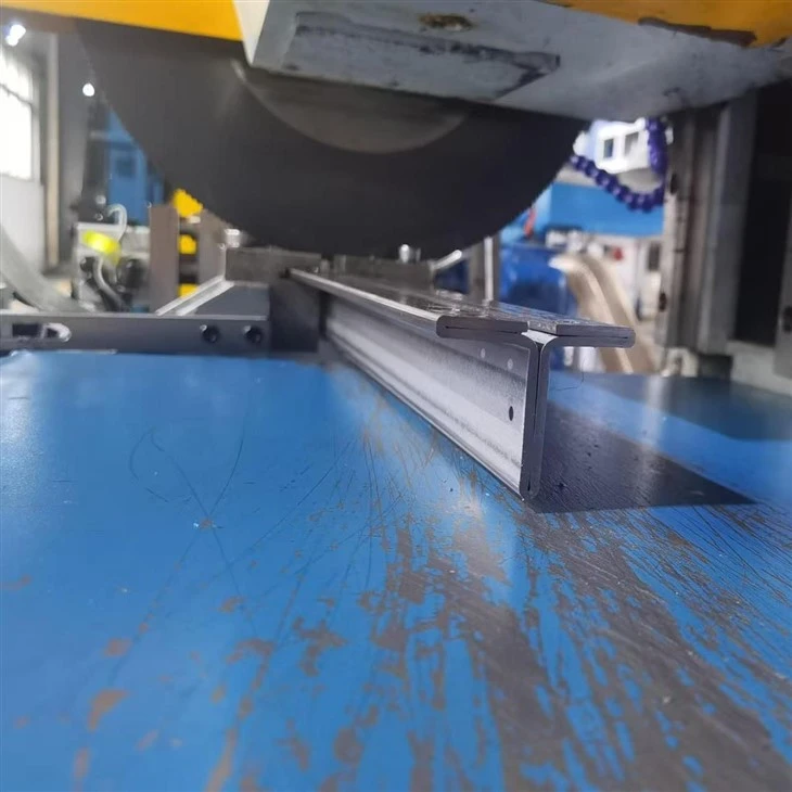 Profili in acciaio laminati